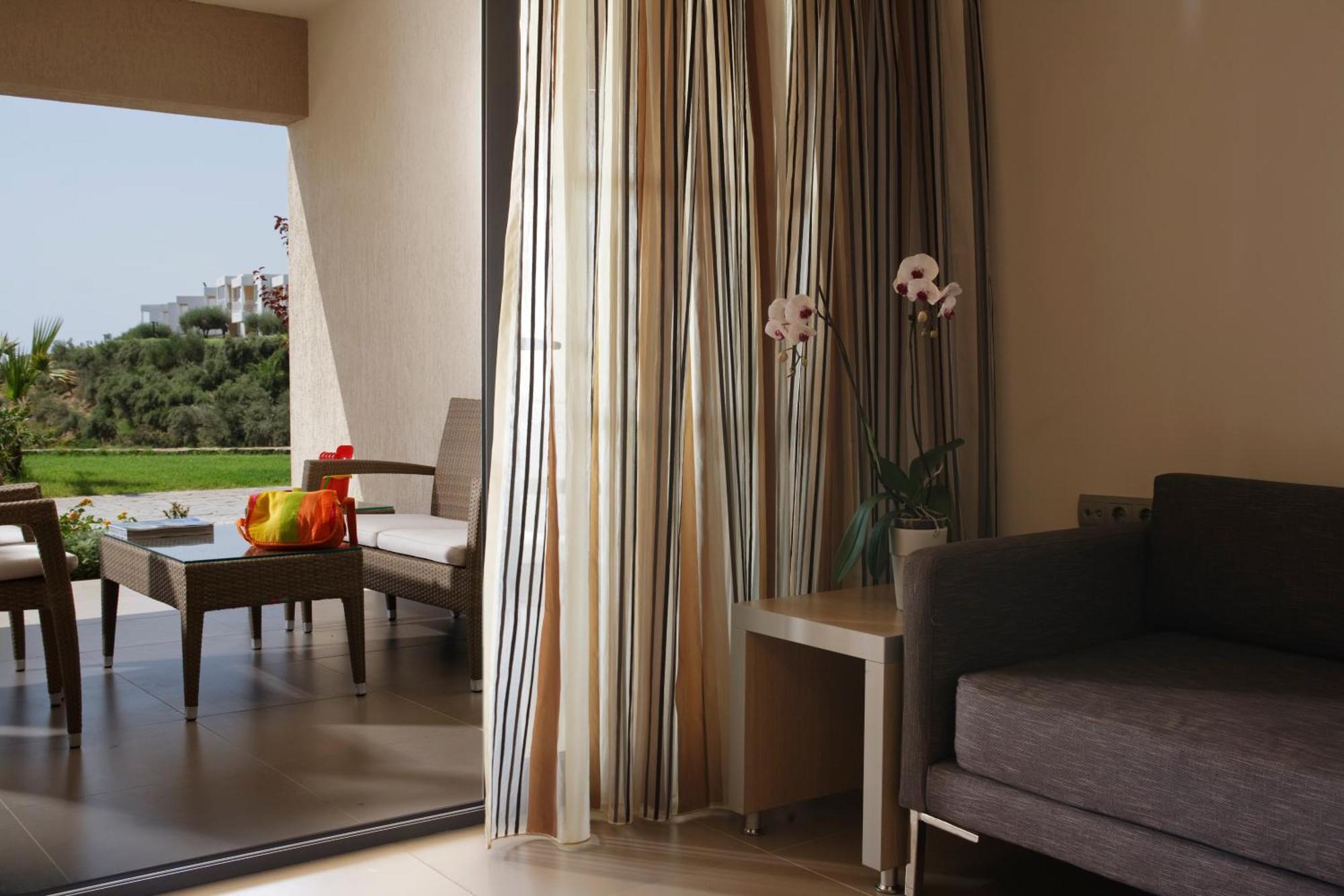 Atlantica Mikri Poli Crete Hotel Makriyialós Ngoại thất bức ảnh